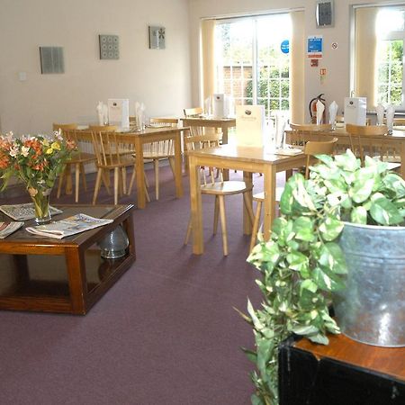 Furnival Lodge Slough Esterno foto